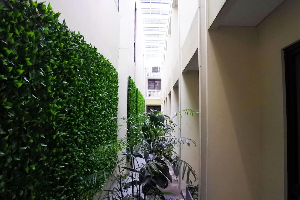 苏波莫索夫严酒店 雅加达 外观 照片