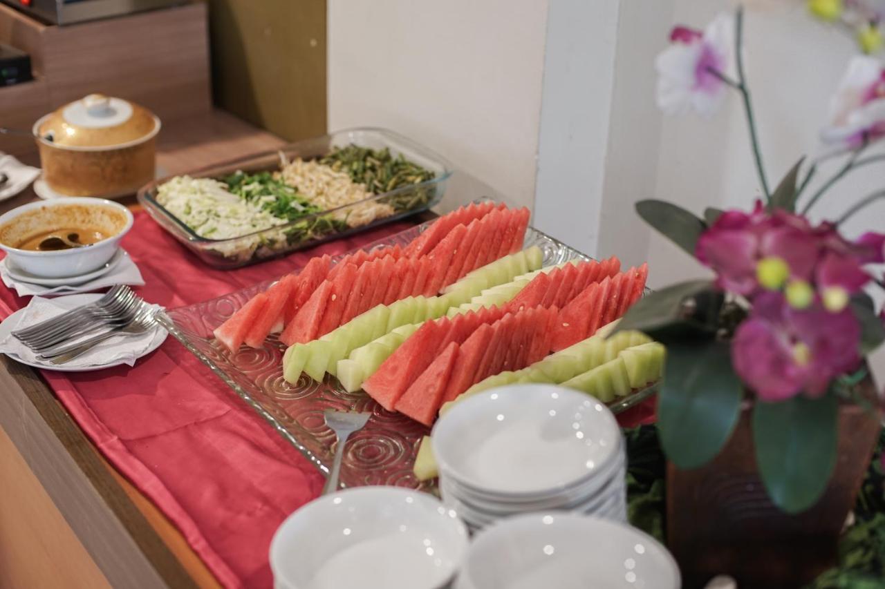 苏波莫索夫严酒店 雅加达 外观 照片